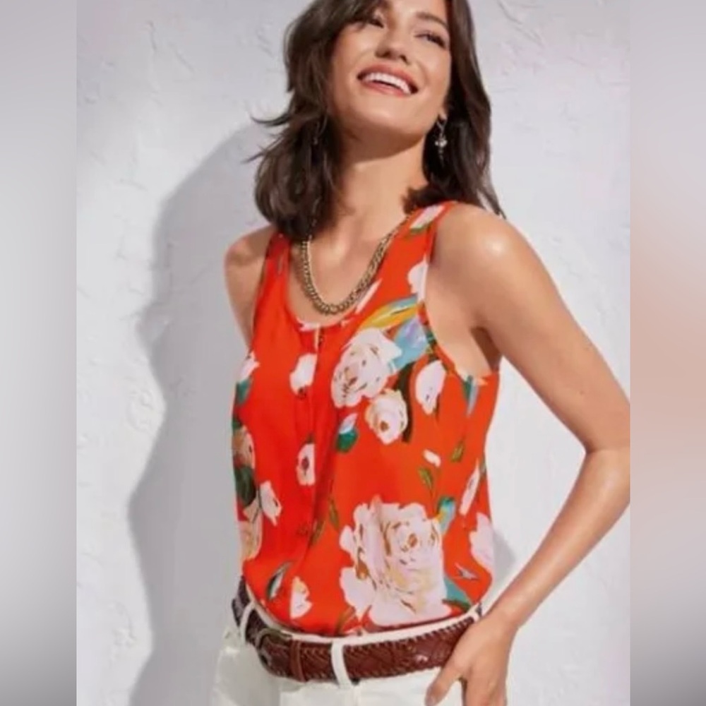 CAbi. Racer back button front women’s blouse.